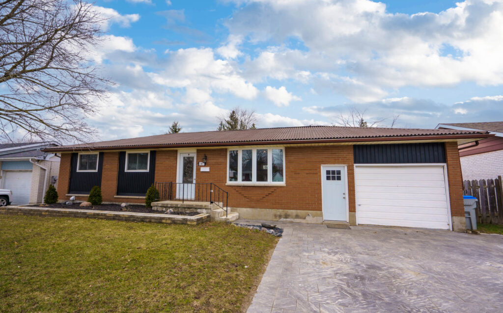 45 Henry Street – Strathroy – SOLD