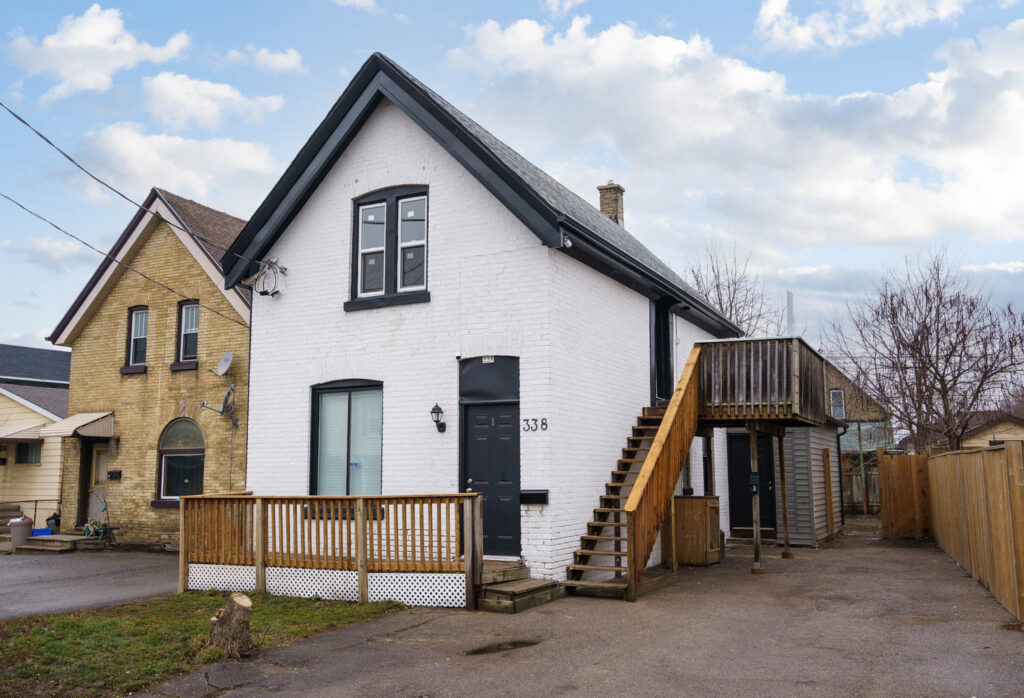 338 Hamilton Road