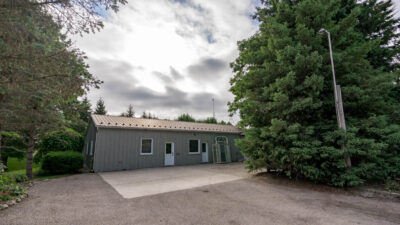 2416 Sunningdale Rd W,