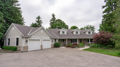 2416 Sunningdale Rd W